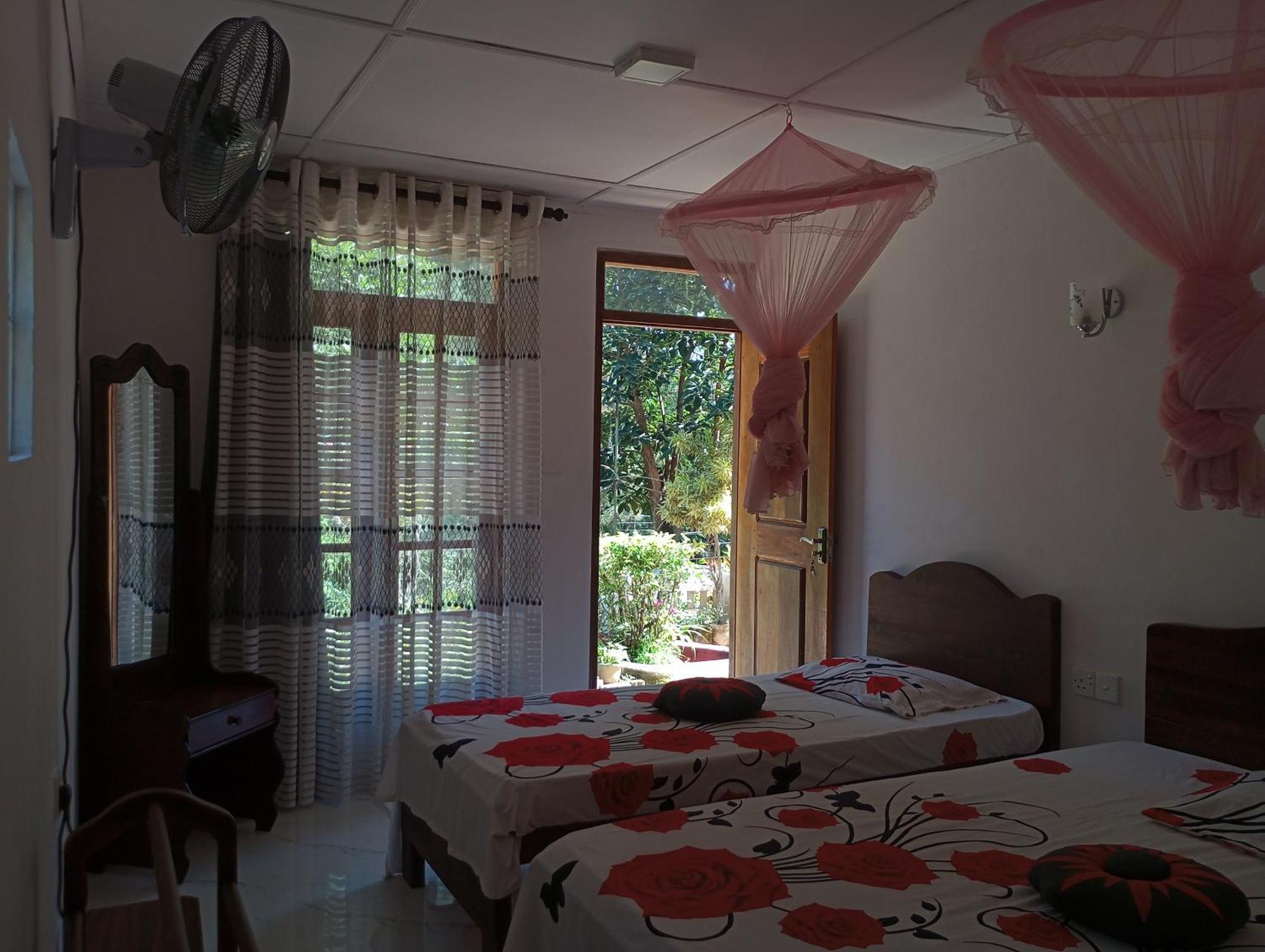 Pleasure Mount Homestay Ела Екстериор снимка